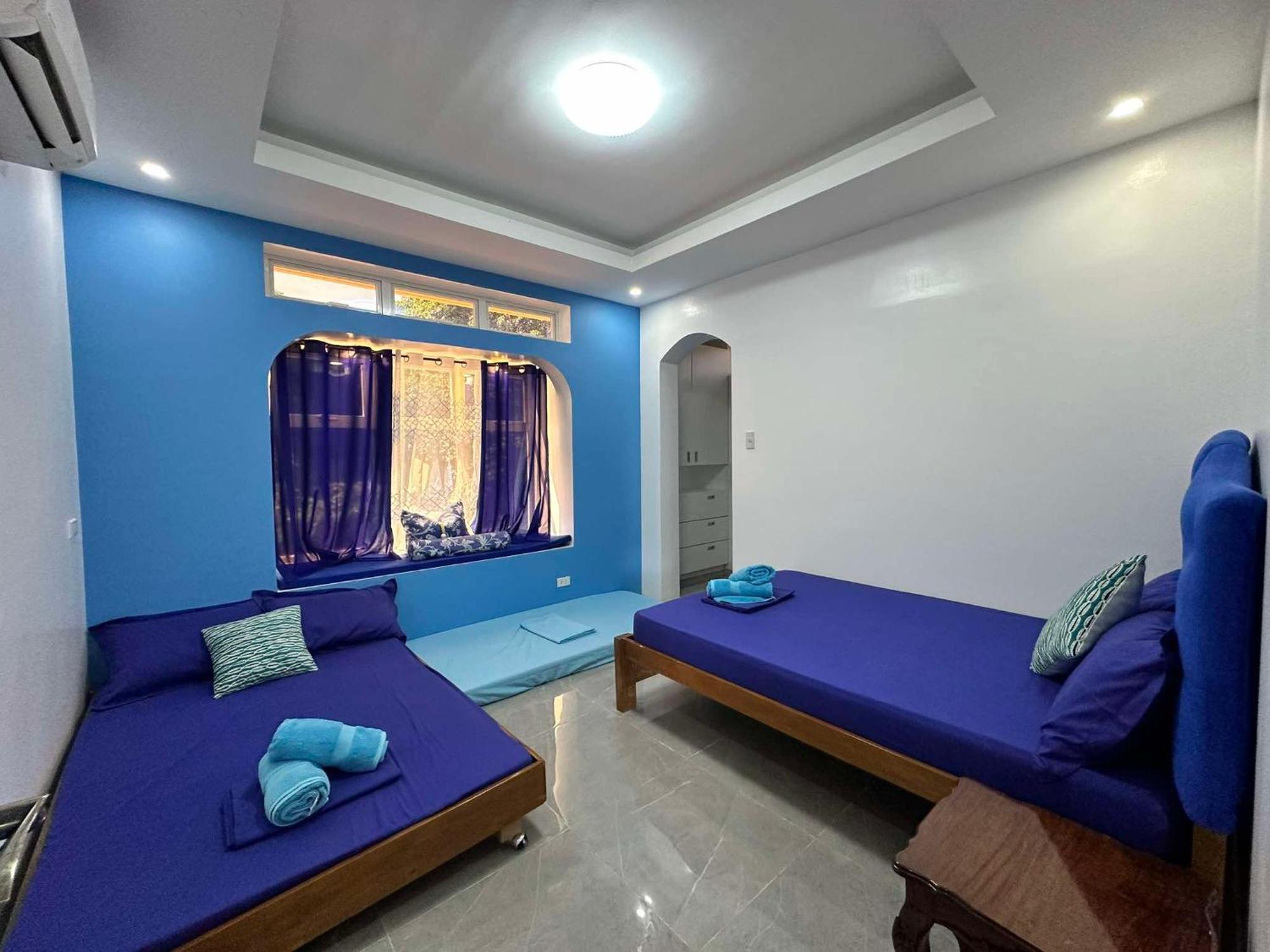 Aina Hannah Family Resort'S Greek Unit Calatagan 외부 사진
